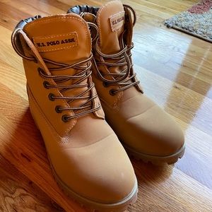 Polo boots